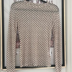 Source Unknown long sleeve checkered shirt